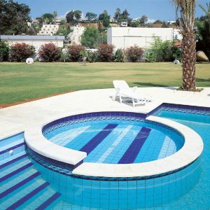 Djakuzi bazeni Eurodom