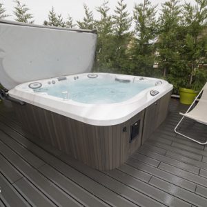 Djakuzi JACUZZI